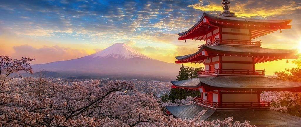 japan tourism in october